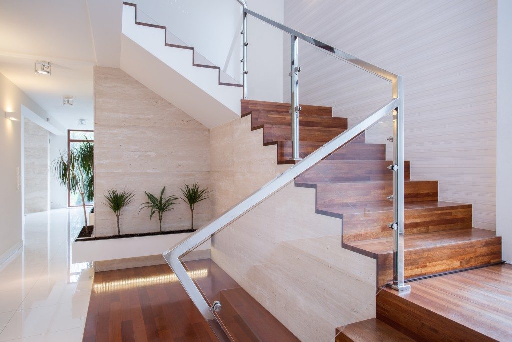 Как выбрать материал для лестницы?
