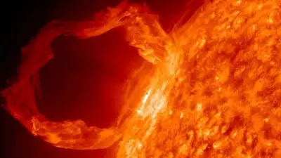 НАСА: После вспышки на Солнце на Земле может отключиться электричество