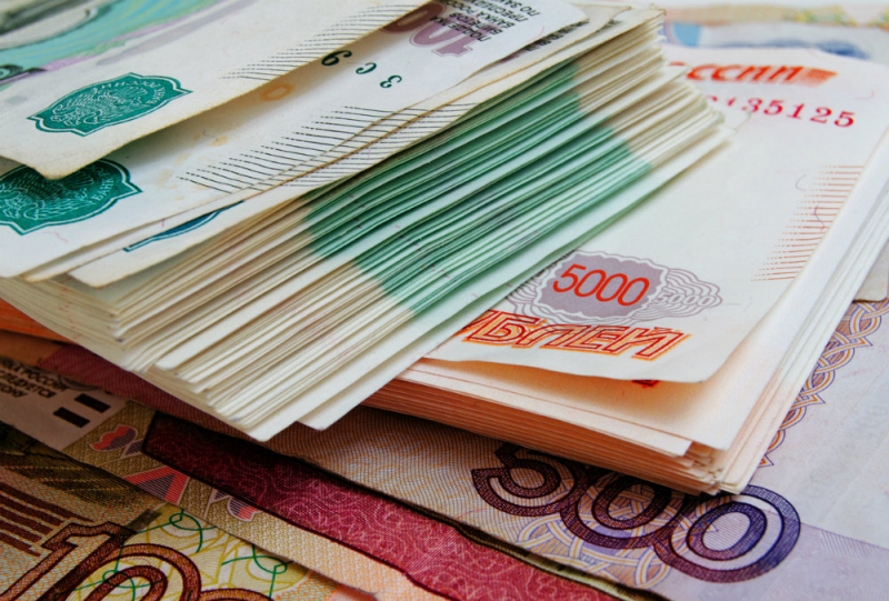 Сложный сентябрь: Рубль может повторить апрельское падение